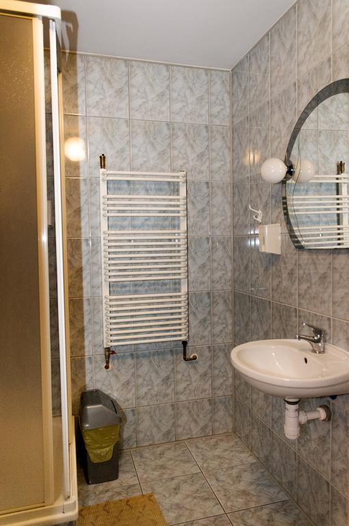 Hotelik Niedzwiadek رادزين بودلاسكي الغرفة الصورة