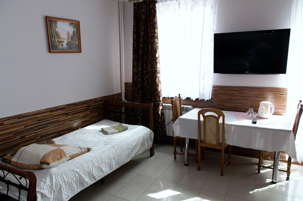 Hotelik Niedzwiadek رادزين بودلاسكي الغرفة الصورة